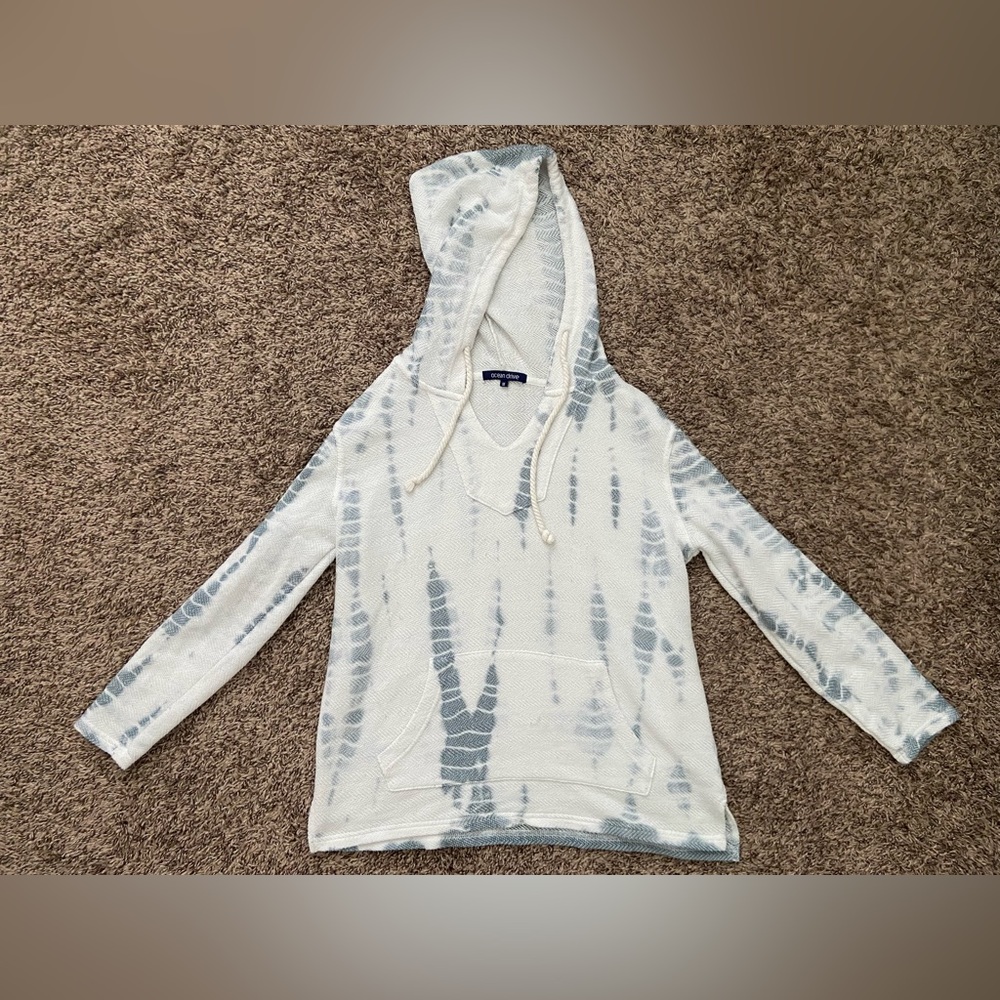 Ocean Drive Clothing Co. Hoodie Hood Shirt Beachwear MEDIUM NWOT- Never worn!
